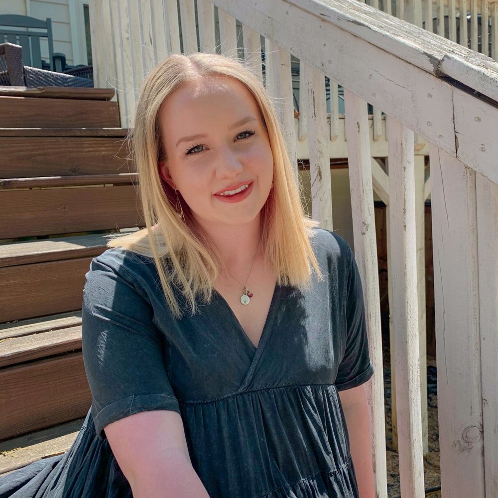 Meet your Posher, Sabrina